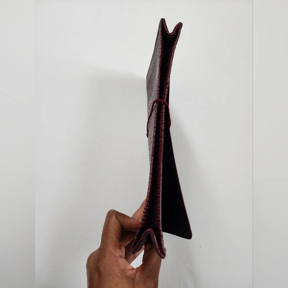 Faux Snake Skin Envelope Wine Color Hand Bag Thin Purse Loop Closure Wallet - Picture 6 of 14